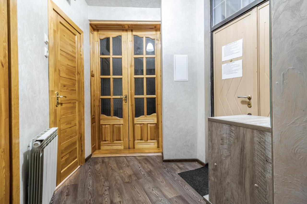 Akademika Hnatyuka Apartment Lviv Buitenkant foto
