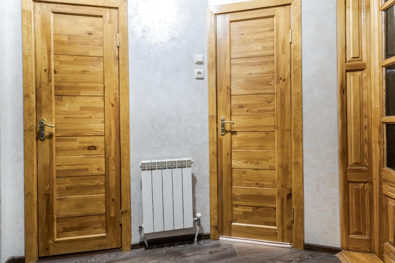 Akademika Hnatyuka Apartment Lviv Buitenkant foto