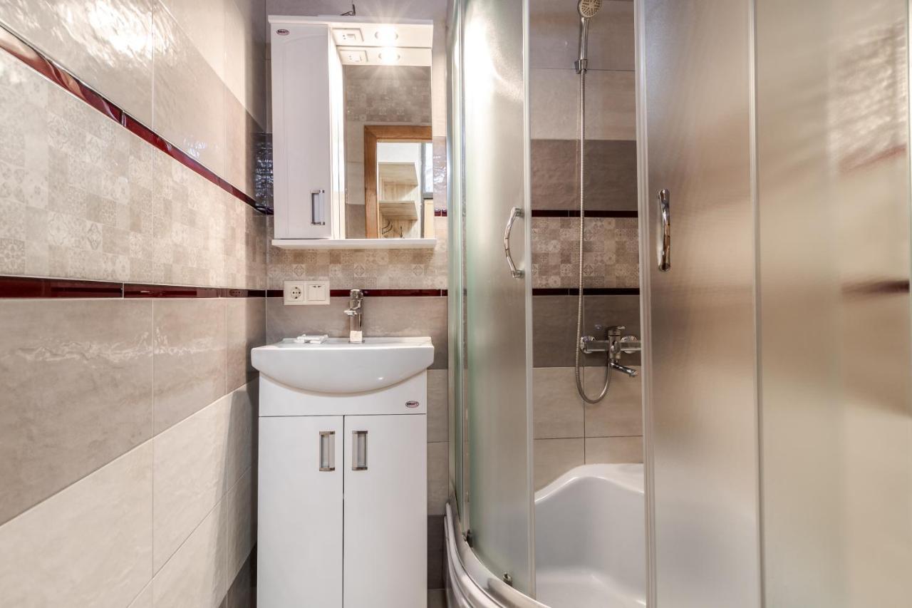 Akademika Hnatyuka Apartment Lviv Buitenkant foto