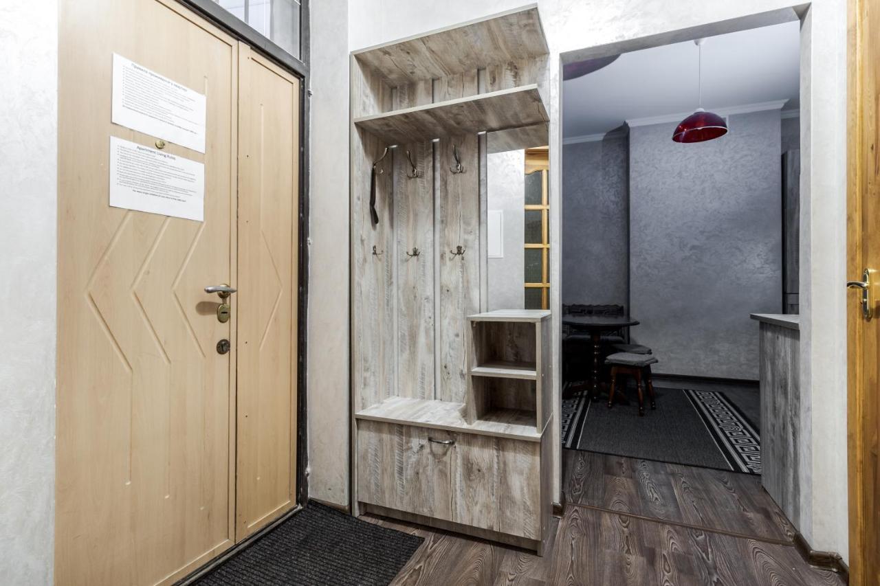 Akademika Hnatyuka Apartment Lviv Buitenkant foto